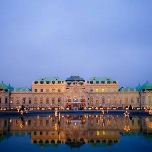 Comfortable Romantic 1 Bedroom Near Augarten , Vienna Austria